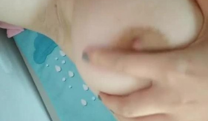 爆乳网红女神麻酥酥哟之灰丝小骚骚的挑逗 圆挺爆乳脱掉灰丝挑逗 超长美腿 原版私拍20P 高清720P原版无水版