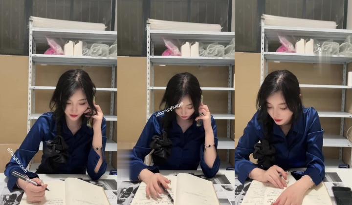 【秀人女神 ️超美高端】超人气女神『杨晨晨』最新超级给力剧情《粗暴家长性虐杨老师》强制后入啪啪跪舔 高清720P版