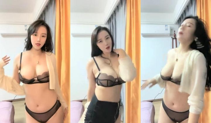 【178小宝贝】一行人到KTV绿帽男友 在旁辅助厕所内让富豪狂操女友~