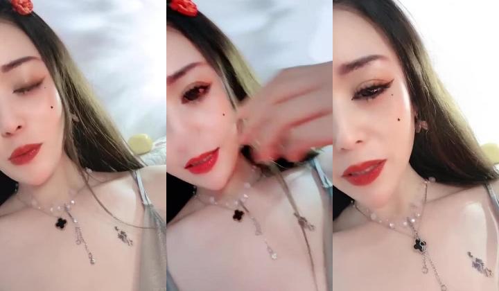 极品女神！【两条鱼儿】户外美腿丝足~冰棍猛插~超级过瘾