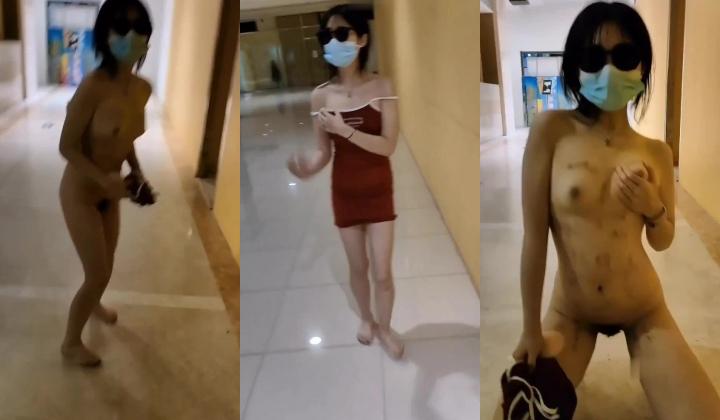 露出界天花板满级狂人！身材苗条性感网红【兔兔】私拍，学校公园商场各种场所人前露出翻屁眼露逼紫薇喷水