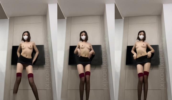 《最新 精品 福利》 青春无敌 抖音风极品身材网红女神【小西西】付费VIP群裸舞完整版 逆天大长