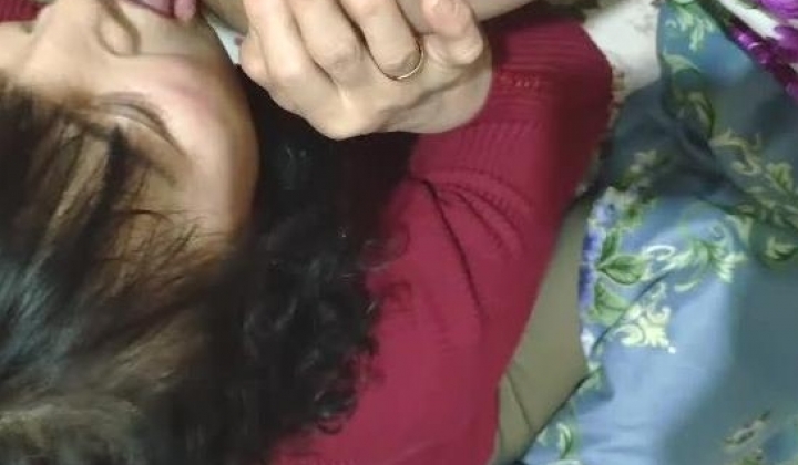 鞍山市聊了一周的妩媚熟女，化了妆风韵犹存哇~~风情万种的口活，喜欢吃鸡、三洞调教，爽死这晚年饥渴的阿姨了 14V！ (8)