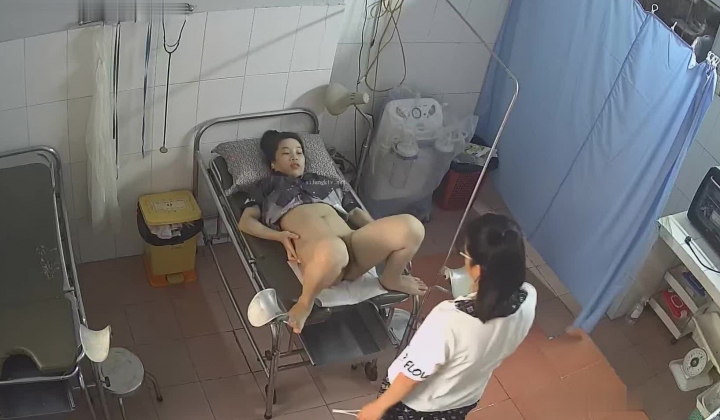 黑客破解医院妇产科监控摄像头 完美正面角度高清偷拍几个孕妇 最美年轻孕妇 阴蒂清晰可见