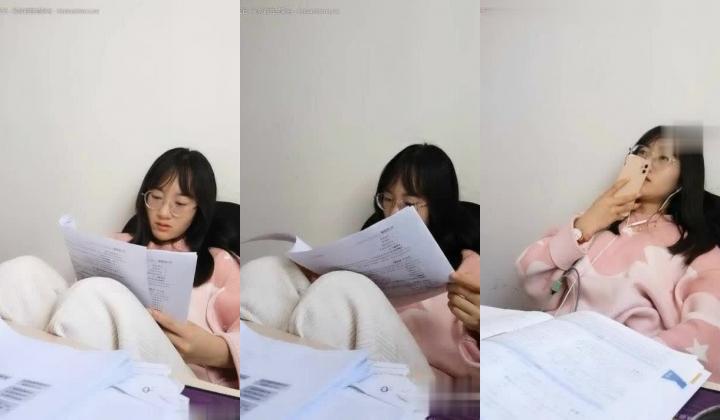 淫荡语文老师【老师卖身还贷款】趁同事外出办公淫湿试卷~为人师表，一直很想被人轮奸