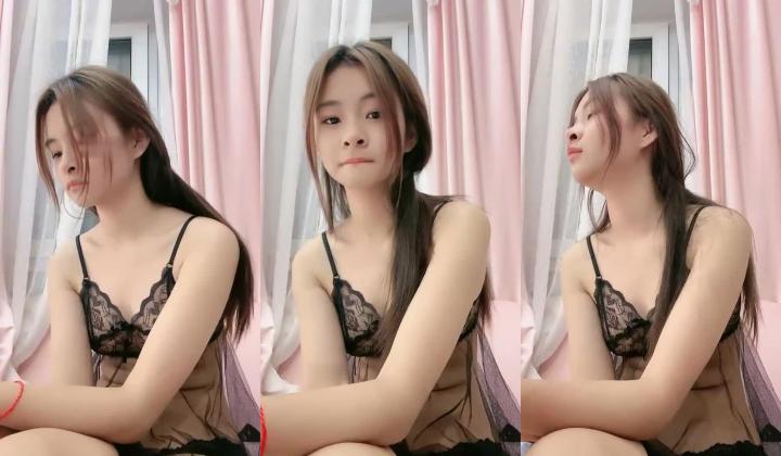 【调教少女】，好漂亮的这俩姐妹花，颜值都挺清秀，同学兼闺蜜