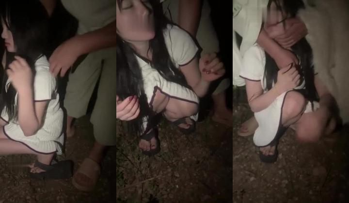 深夜露出野战， 【zhuendong000001】，两个小伙酒吧出来，喝的醉醺醺的美女，露脸，野外脱光后入，刺激