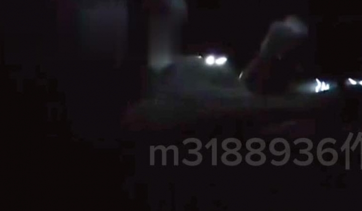 绝逼真实，画质很烂，对白可射！91真实泡良偷情大神「m3188936」健身房人妻，KTV男厕和包间做爱、认主，一直发骚求草