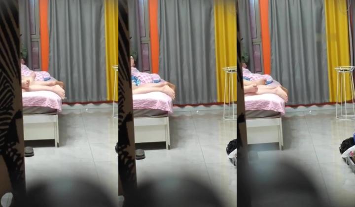 【极品稀缺猫眼偷拍】超刺激猫眼偷窥酒店情侣造人啪啪做爱 叫声淫荡 不一样的视觉体验 比酒店偷拍更刺激 情侣篇