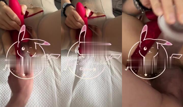 推特顶级大神【elc调教师】能肏能玩，各种模特网红女神滴蜡走绳喝尿露出羞耻训成母狗