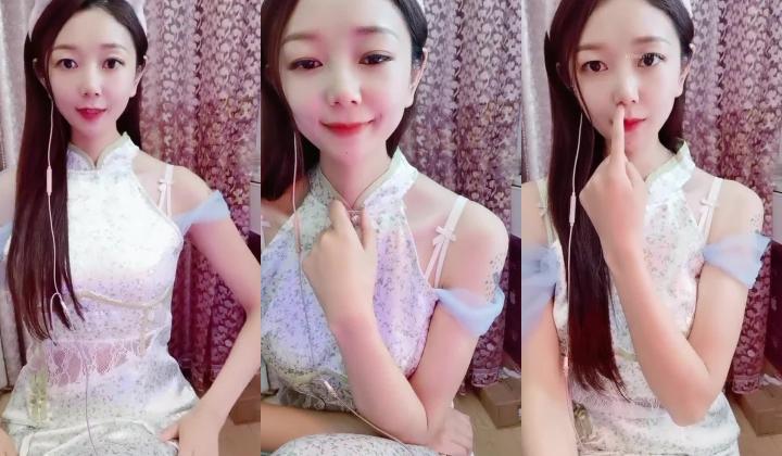 这是个神仙级别的美女，抖音小网红，十几万粉丝【甜心小西柚】清纯邻家乖乖风舞蹈专业养成的好身材，菊花小穴粉嘟嘟惹人爱