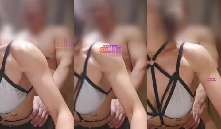 重磅新流！新晋超强健身腱子肉带腹肌女神「胖头鱼」黑丝酒店取材拍摄，射了马上插进去继续猛干，这只骚货被操得特别持久