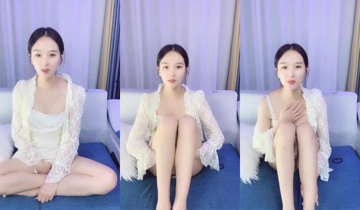 超级高档御姐！长得像明星童X，无敌甜美大长腿，把美腿伸直了自慰，高价密码房，声音甜美喜欢唠嗑，9分高颜值8分好身材