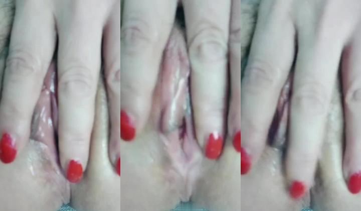 【快手】极品气质白皙熟女『娜娜六六』自慰福利 脸穴同框极度渴望被操