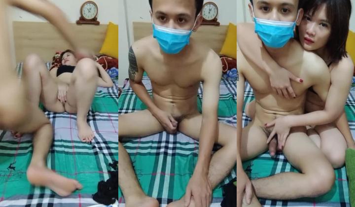 敞亮的小少妇露脸跟小哥在家激情啪啪给狼友看，全程露脸让小哥舔逼她玩鸡巴，让小哥压在身下边亲边草内射