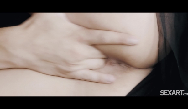 SexArt.20.10.28.Casey.Nohrman.A.Moment.Longer.XXX.1080p.MP4-XXX[XvX]