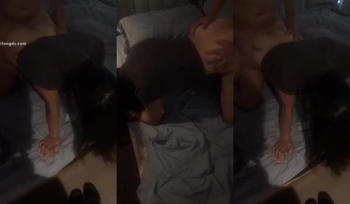 顶级淫妻博主【刺鸡】分享老婆给单男操多P，露脸，这个少妇真是骚，喜欢大学生