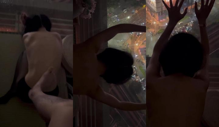 顶级身材反差女神！卖原味又好色高颜大奶【困困狗】私拍，各种紫薇露出啪啪被健身男友输出嗲叫不停，对话刺激