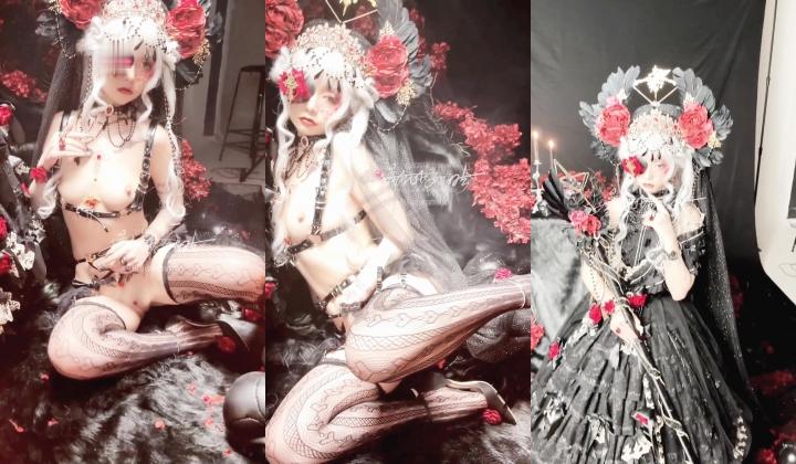 稀有露脸 高端ACG业界女神爆机少女 喵小吉 暗黑系Cos《鸦》敏感乳头变硬耸立 饱满少女阴户诱人至极
