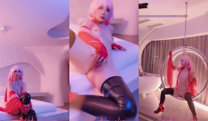 【超美高端 ️罕见露脸露点】极品CosPlay爆机少女【喵小吉】六月新作《罪恶王冠》首次唯美情侣双打 高清1080P原版 (6)