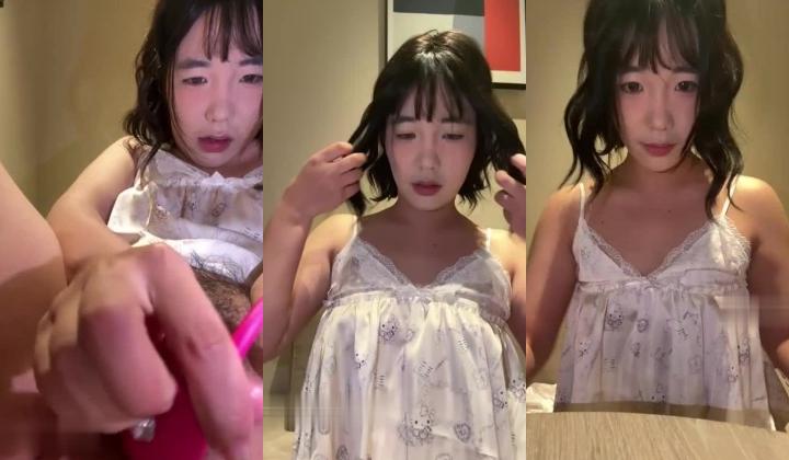 ️极品反差甜妹【lucy2027】表情非常可爱的学生妹趁着没人在教室和厕所自慰