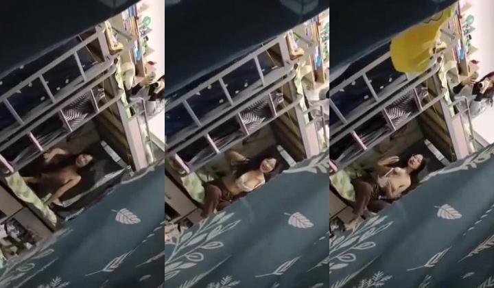【某某门事件】女室友偷拍年轻妹子宿舍，一众妹子春光乍泄，专门坑室友，似乎还是直播，牛逼！