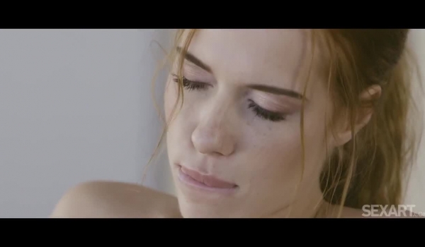 Scarlet.Fever.1.2025.SexArt.720p.mp4