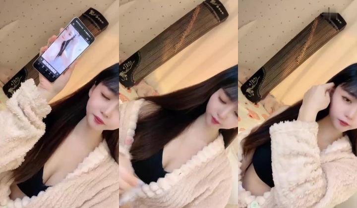 超级大美女，艺校古筝女孩，【朵儿】，气质爆棚，蝴蝶逼爱好者的福音，粉木耳湿漉漉，脸蛋美奶子大，十分好评必看!