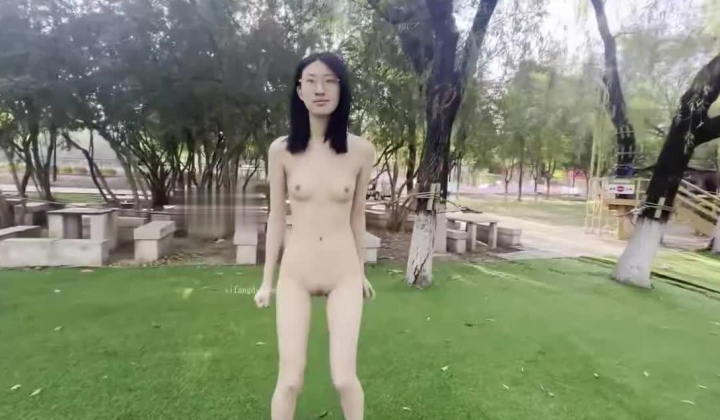 西蒙工作室-濑濑-苗条文静眼镜美少女各种户外场景大胆露出，天桥，江边，公园里，在人来人往的地方全裸露出，好刺激，差点被发现了~