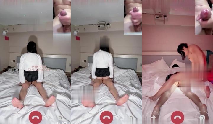 推特武汉绿帽情侣「丝袜小淫妻」《老婆单约和我视频通话》看着他们做爱我只能打飞机包皮都撸破了，单男还没射