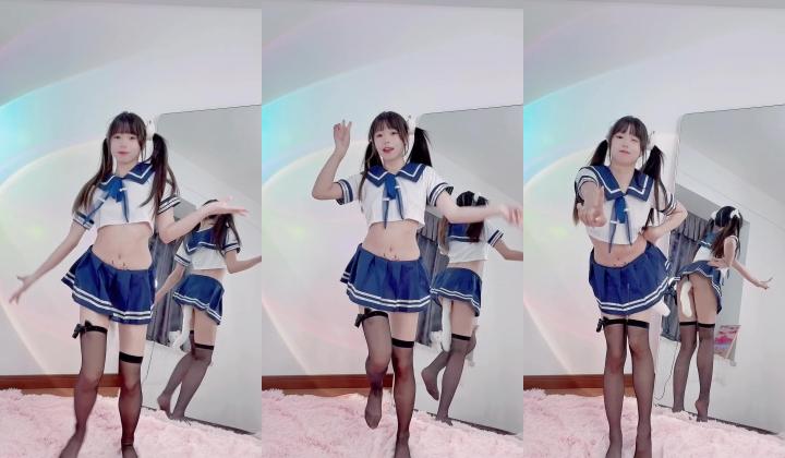 最新全网求档！【咬一口兔娘】黏黏团子兔！终极定制吐血放送（4V）最新首发【网曝热门事件抖音热瓜】新疆阿勒泰雪圈滑雪教练和女学员黄绿AK缆车上口爆啪啪私拍流出