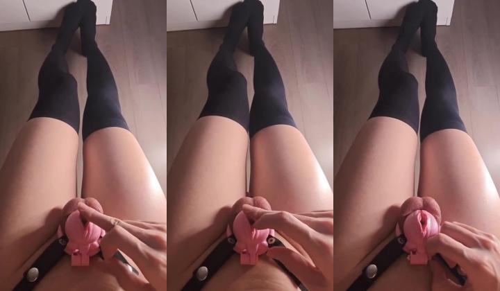 国产极品男娘 柠雅柔吖 超级漂亮甜美的小男娘，纤细苗条白白净净，女装混入足交店打工，意外爆火而入圈，推特原档合集