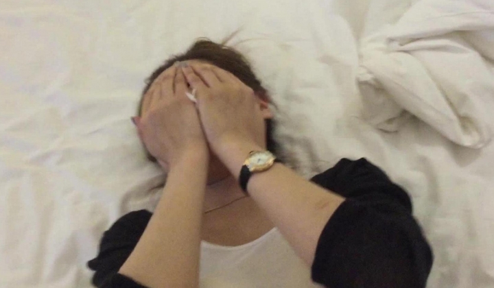 《换妻俱乐部泄密流出》绿帽老公带着老婆和其他男人玩3P,4P 完美露脸
