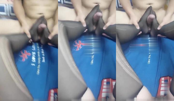台湾天然美胸熟女人妻中出女王「Jixxielee」「骚猫儿」OF私拍