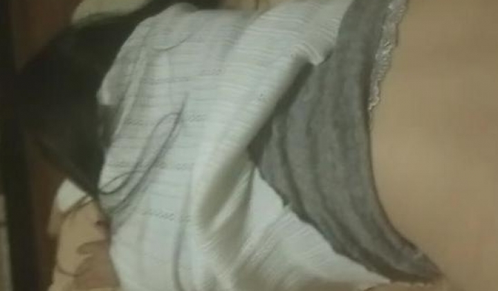 ️怀化的夫妻俩，私拍性生活流出 ️，阿姨真带劲，笔挺修长的模特腿，操起来白浆多
