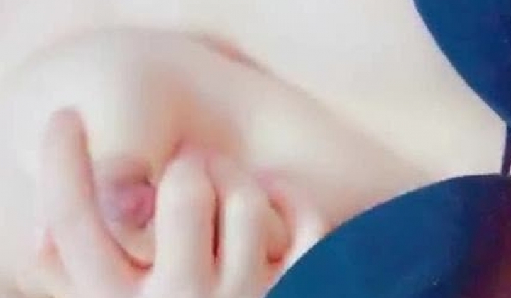《百度云泄密》火爆身材的大二美女和男友之间的私密视频被曝光