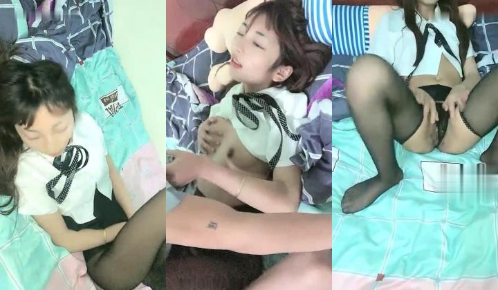 颜值不错苗条【00后小表妹】性感黑丝丁字裤翘着屁股，大力猛操呻吟娇喘
