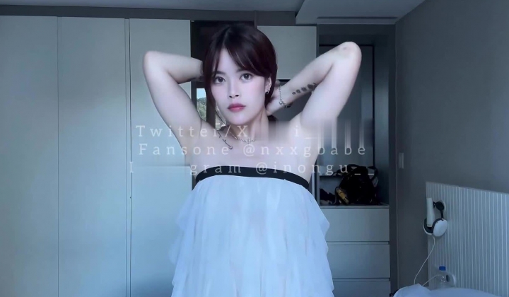 推特台湾超级网红N「nxxgbabe」FO订阅性爱私拍，36D巨乳身材，粉丝约啪实录，各种连续高潮无套中出