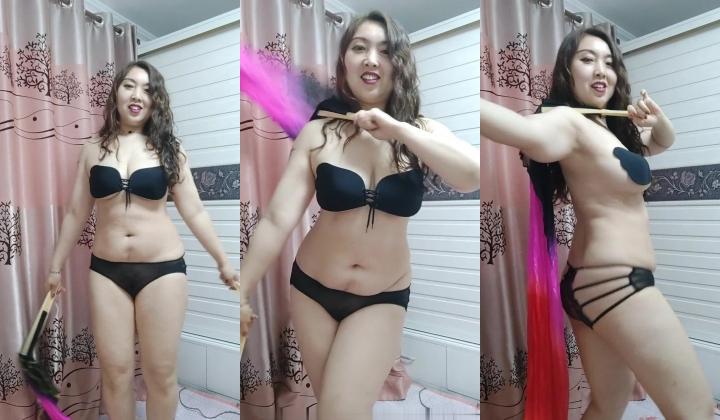火爆全网极品露脸人妻熟女，肚皮舞老师【柏X彤】绝密私拍，肤白奶大肥臀裸舞啪啪，相当炸裂