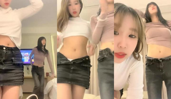【一只兔叽吖】校花双女神~!尺度升级~完全放飞~无套群P，小妹妹挺漂亮，被干得娇喘阵阵