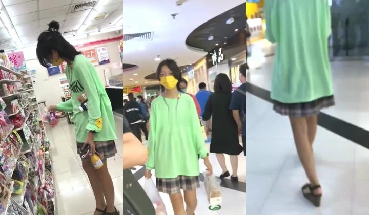 商城跟随偷窥JK美眉 细长腿 小内内 青春的气息