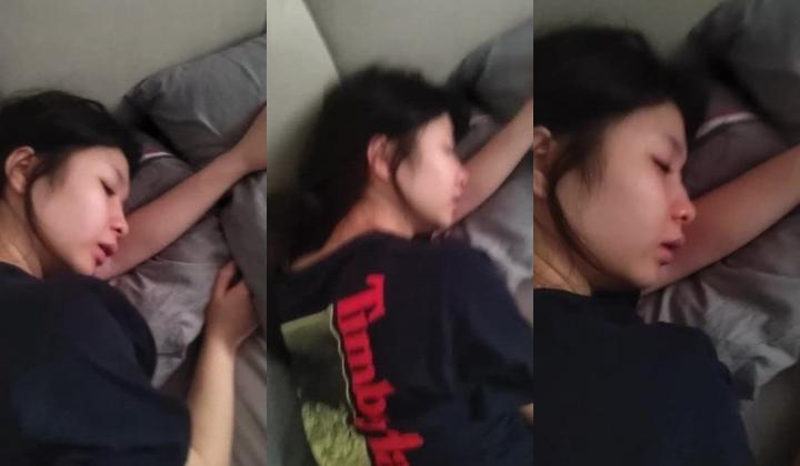 极品颜值情侣私拍泄密 超极品身材尤物御姐被开发成发情小母狗 筷子般的美腿，插入蝴蝶美逼 被干的娇喘不止