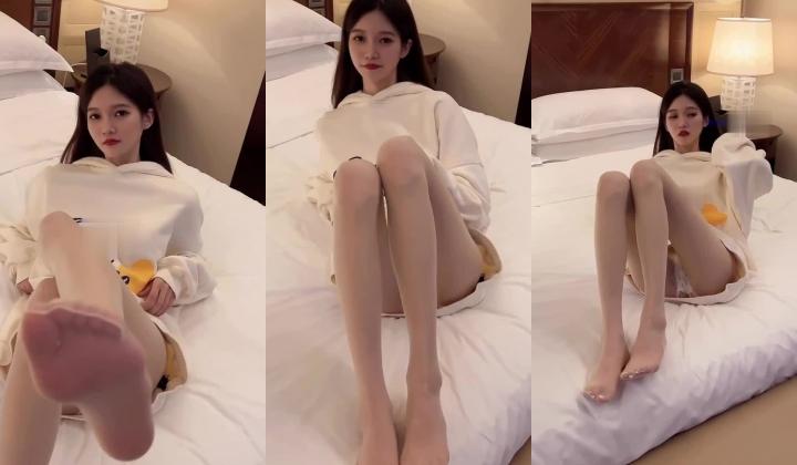 秀人视频 程程程 真空乳头凸点 无内B毛黑 洗澡湿身