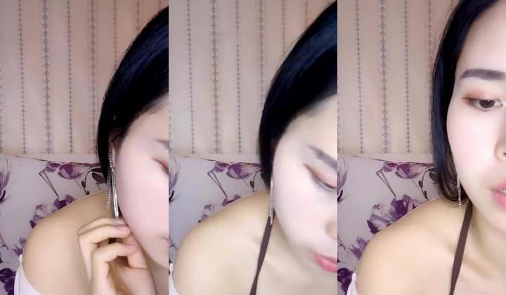 G奶御姐【喜宝】，知性美御姐，眼镜戴上立刻有味儿了，黑丝性爱，骚气已经溢出了屏幕，真屌！