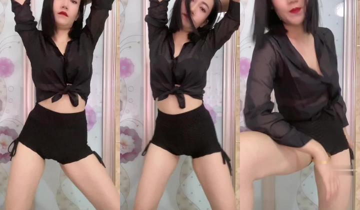 快手颜值少妇【媛猫儿】极品御姐榨精小鲜肉，好身材大长腿，足交圣体，逼肥奶圆
